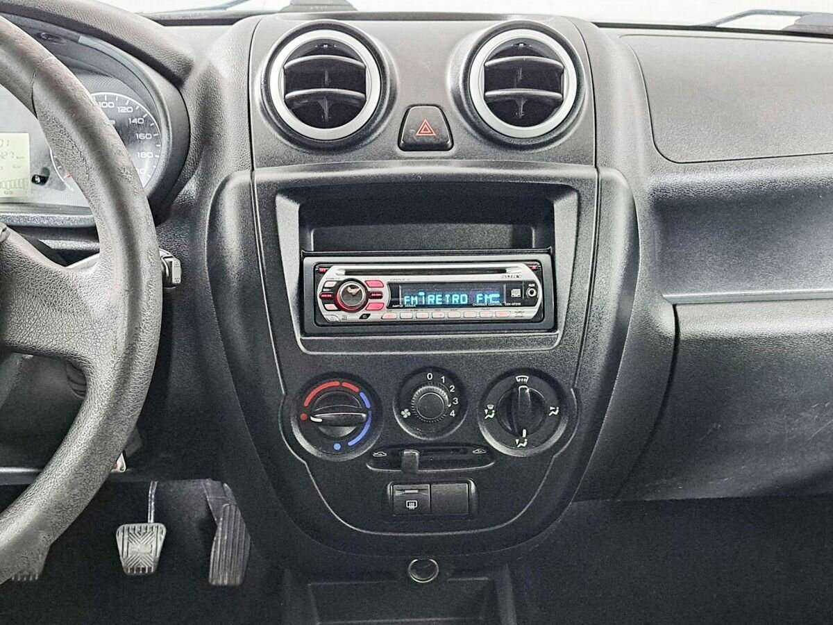 Lada (ВАЗ) Granta с пробегом — 2017 год. Фото: #13