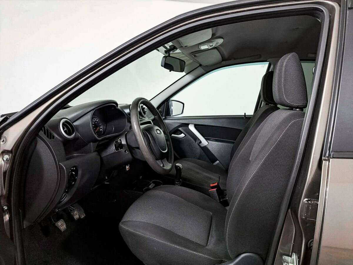 Lada (ВАЗ) Granta с пробегом — 2017 год. Фото: #14