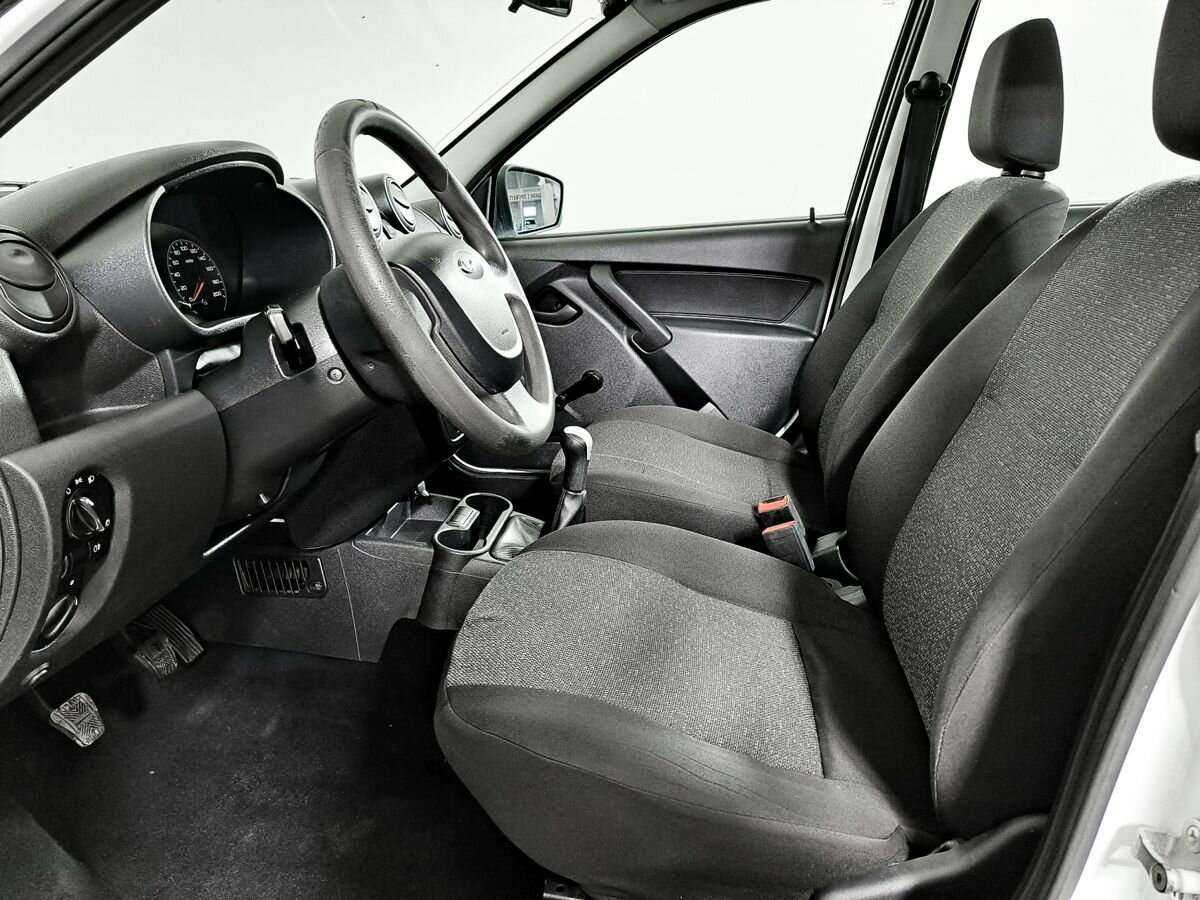 Lada (ВАЗ) Granta с пробегом — 2017 год. Фото: #13