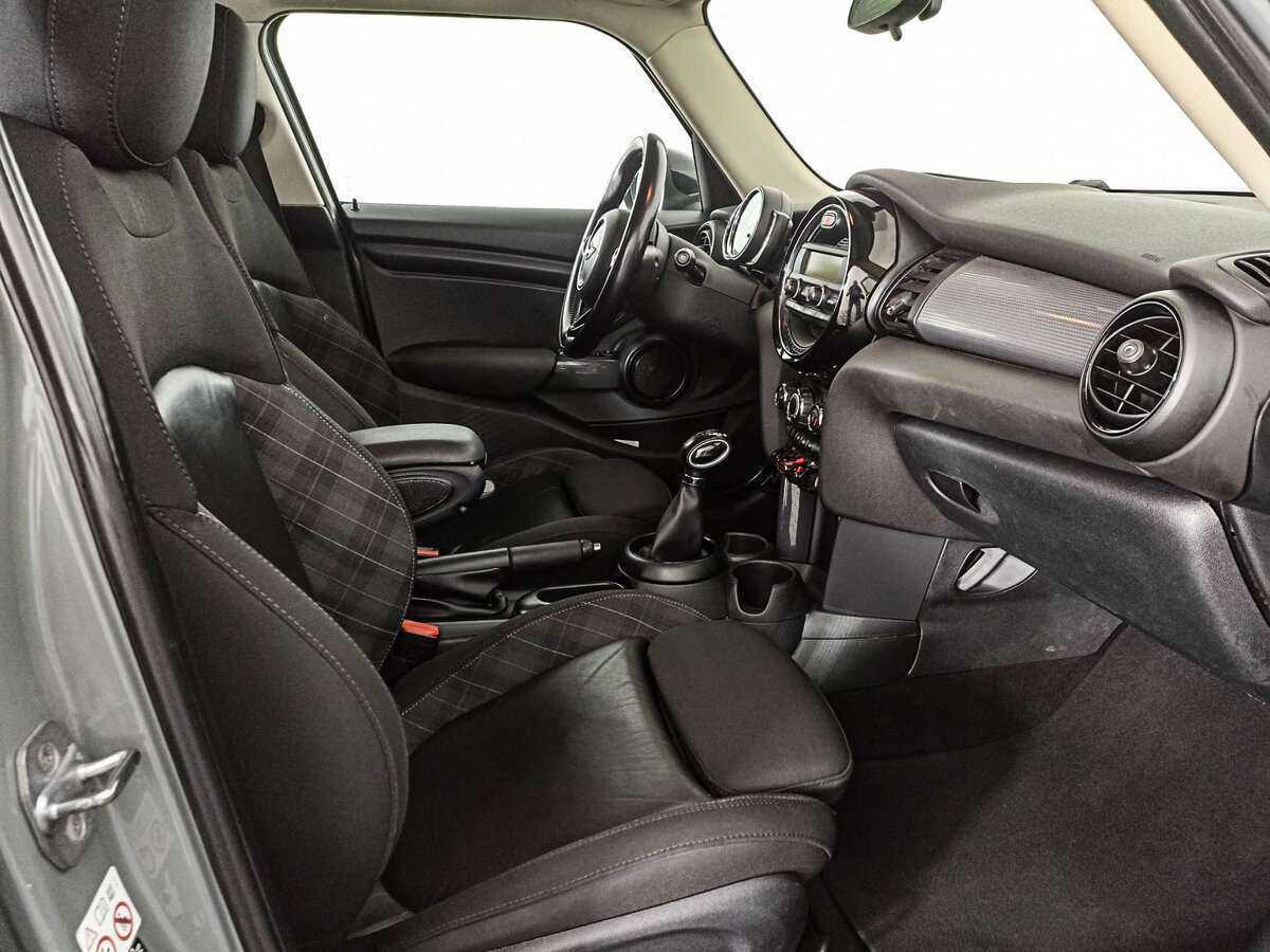 Mini Hatch с пробегом — 2018 год. Фото: #8