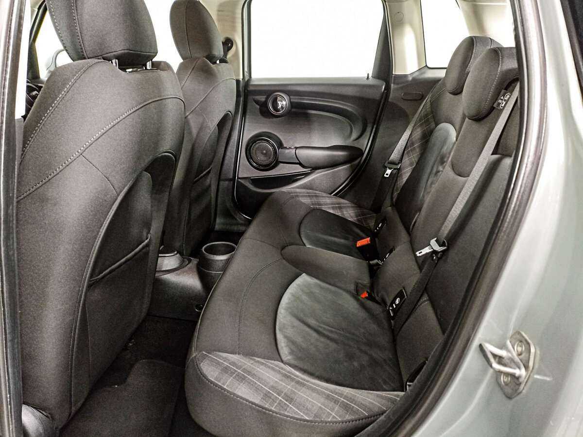 Mini Hatch с пробегом — 2018 год. Фото: #9