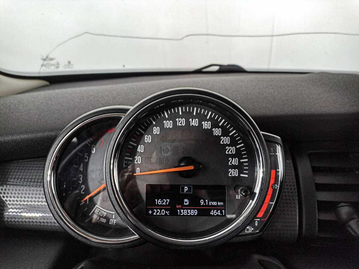 Mini Hatch с пробегом — 2018 год. Фото: #10