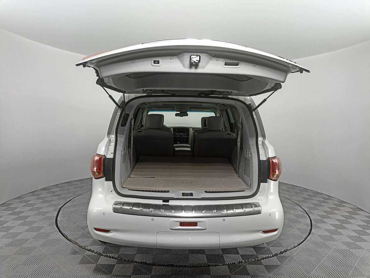 Infiniti QX80 с пробегом — 2016 год. Фото: #9