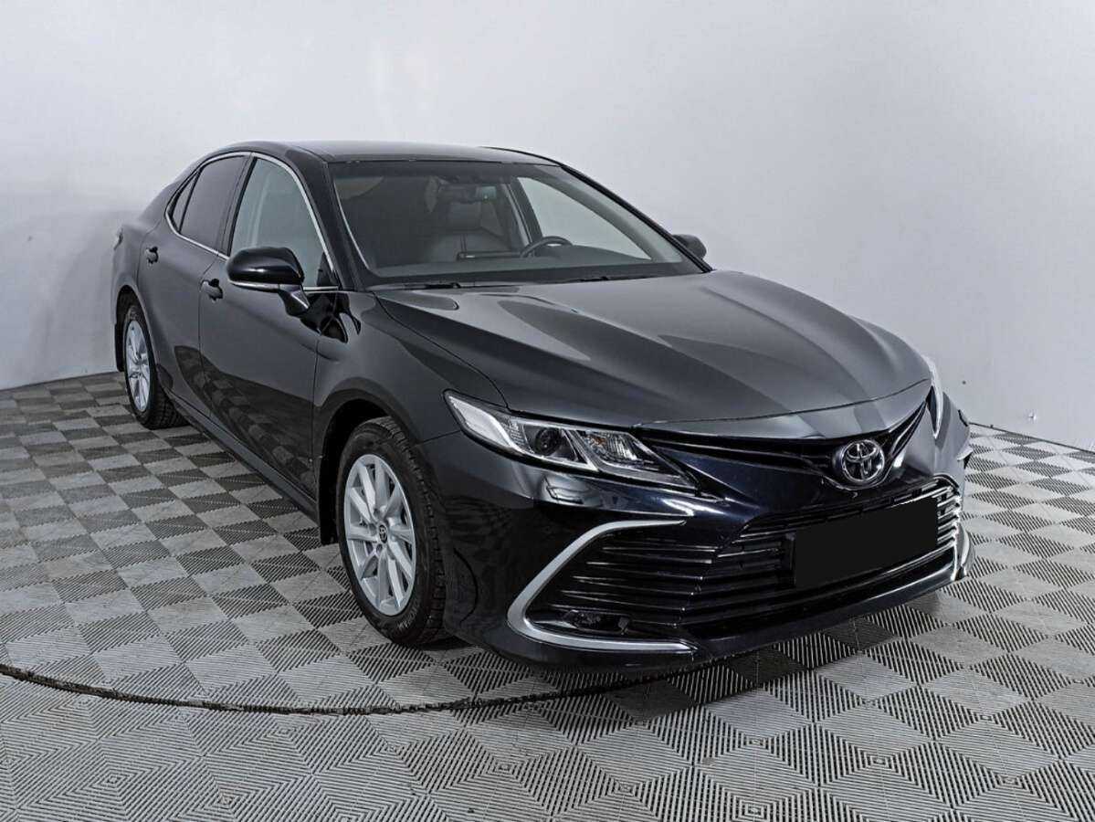 Toyota Camry с пробегом — 2021 год. Фото: #2