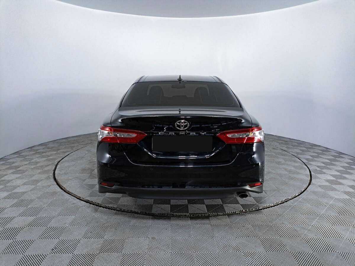 Toyota Camry с пробегом — 2021 год. Фото: #5