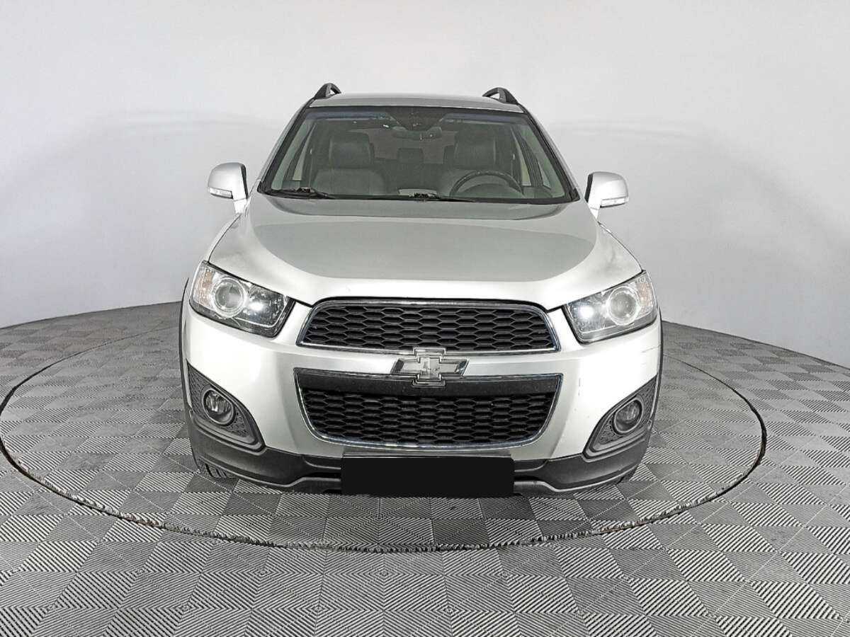 Chevrolet Captiva с пробегом — 2015 год. Фото: #1