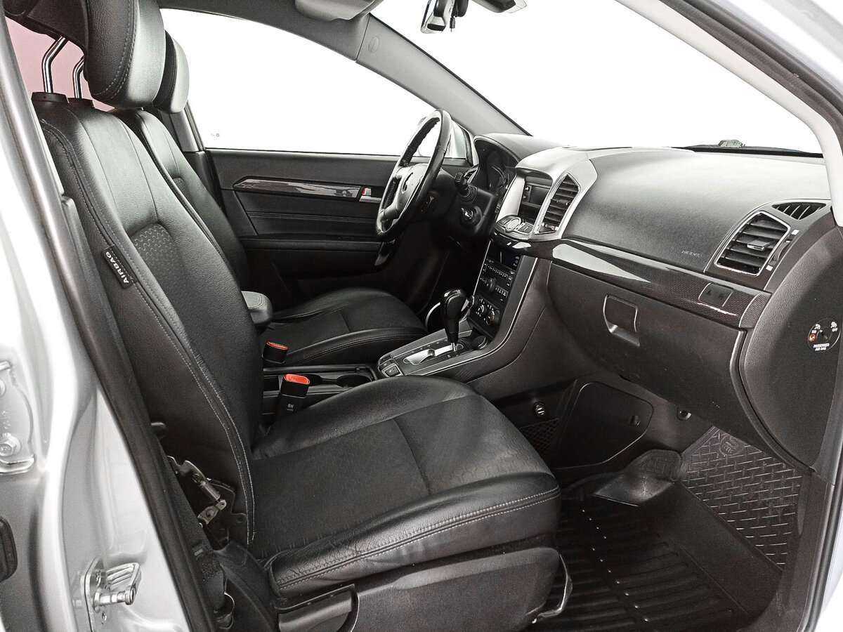 Chevrolet Captiva с пробегом — 2015 год. Фото: #8