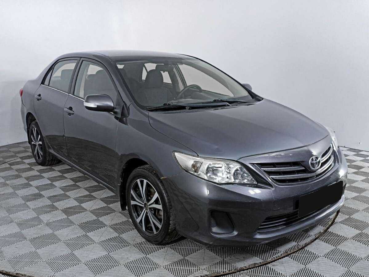 Toyota Corolla с пробегом — 2011 год. Фото: #2