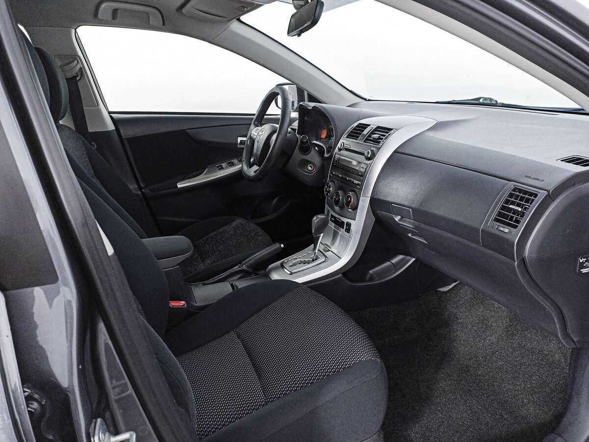 Toyota Corolla с пробегом — 2011 год. Фото: #8