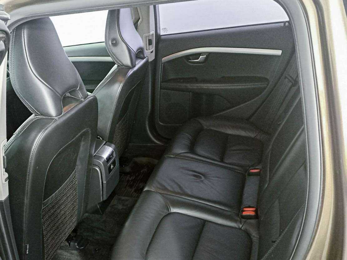 Volvo XC70 с пробегом — 2011 год. Фото: #9