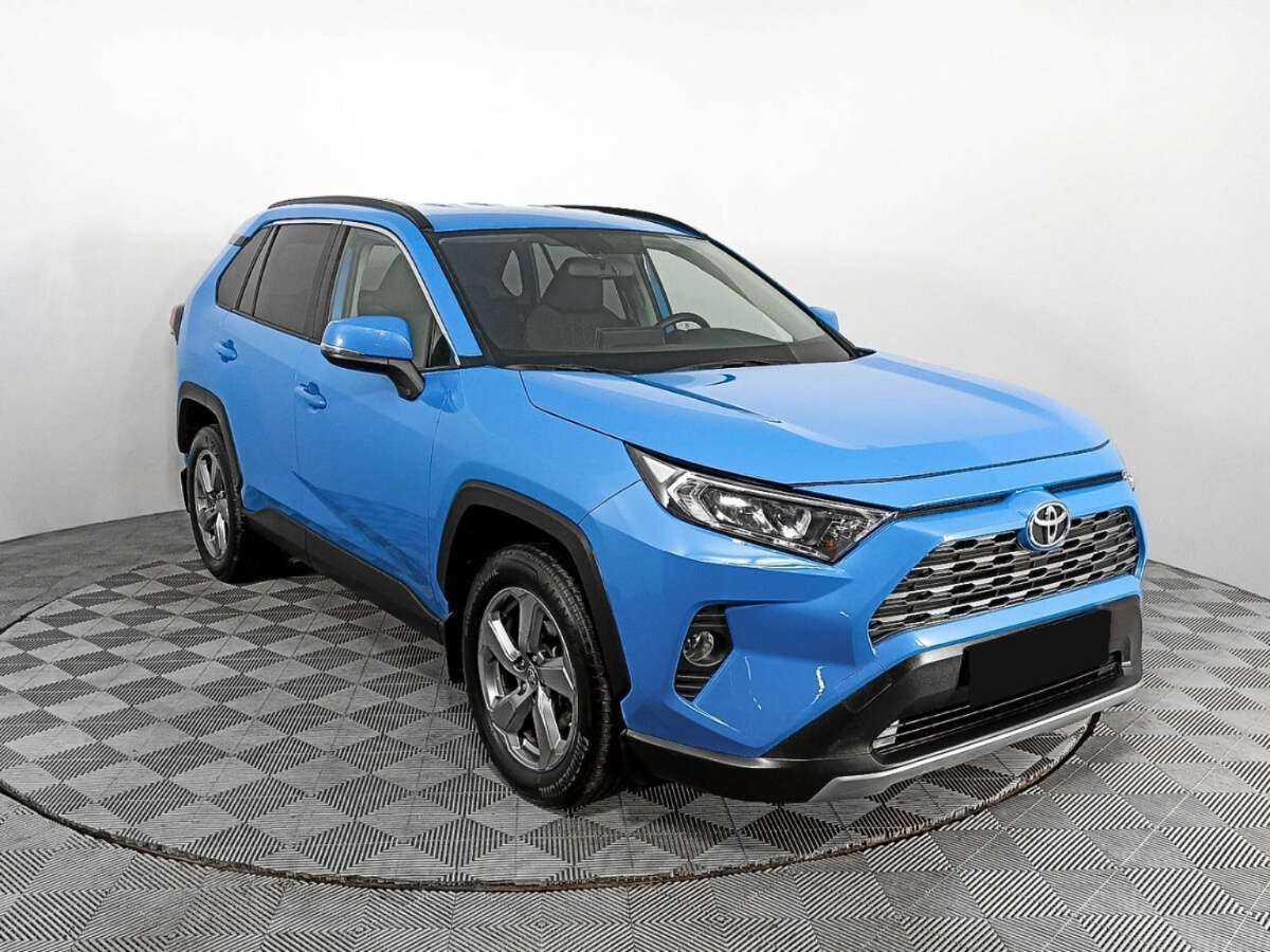 Toyota RAV4 с пробегом — 2020 год. Фото: #2