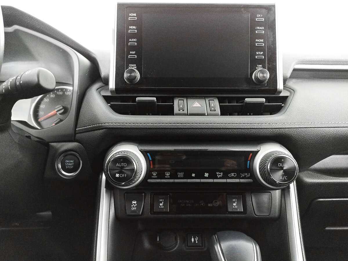 Toyota RAV4 с пробегом — 2020 год. Фото: #12