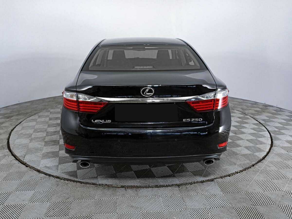 Lexus ES с пробегом — 2013 год. Фото: #5