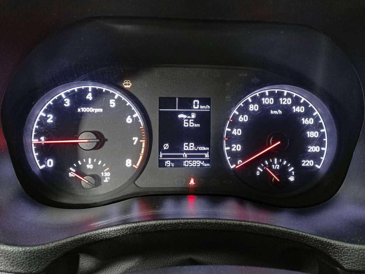 Hyundai Solaris с пробегом — 2018 год. Фото: #12