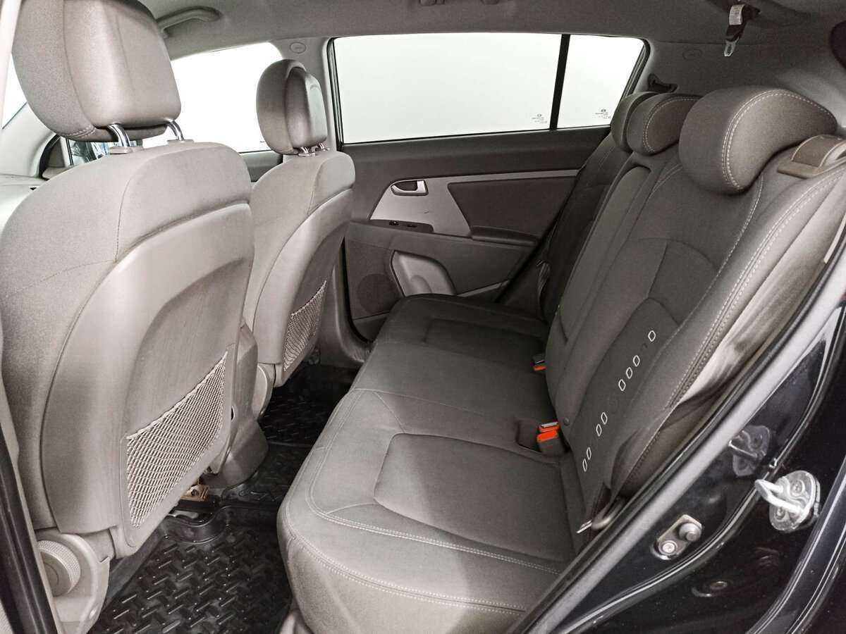 Kia Sportage с пробегом — 2011 год. Фото: #9