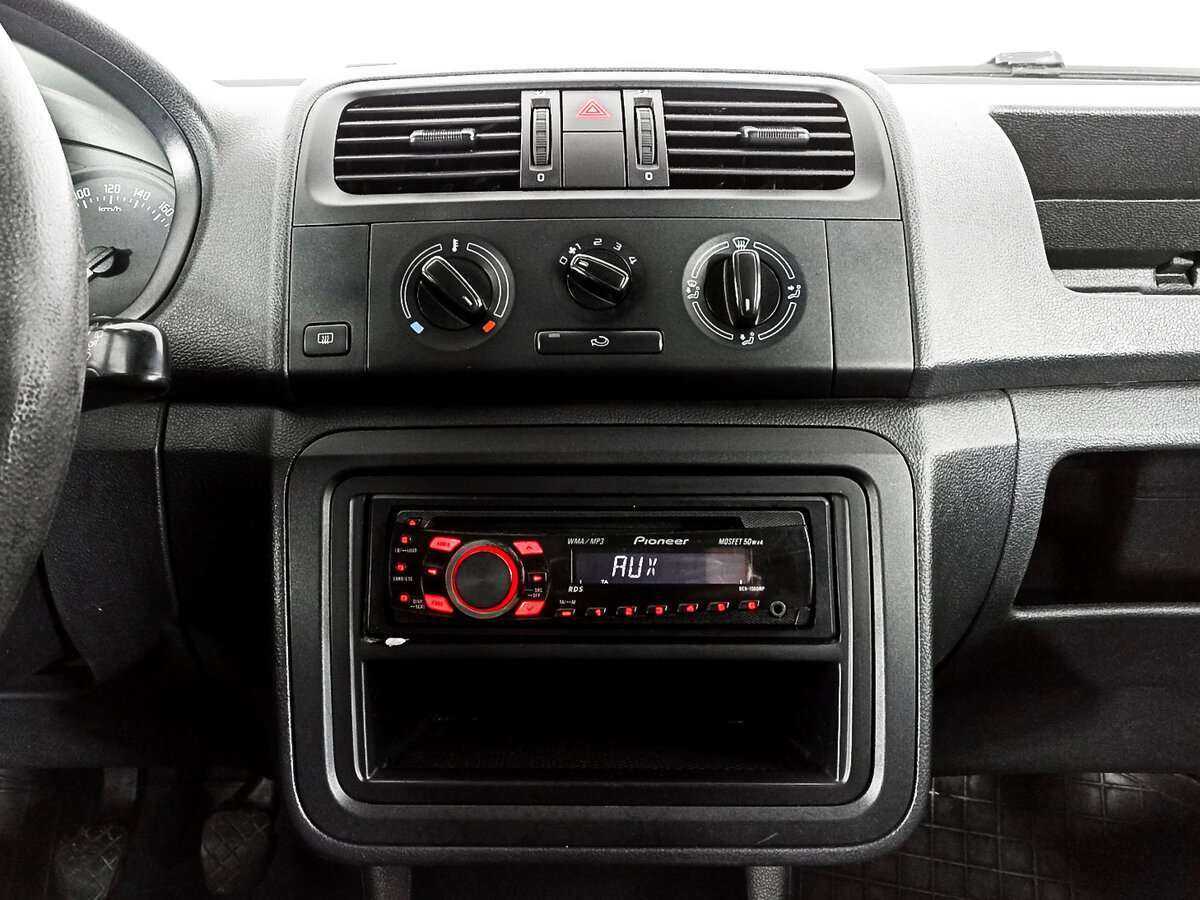 Skoda Fabia с пробегом — 2011 год. Фото: #12