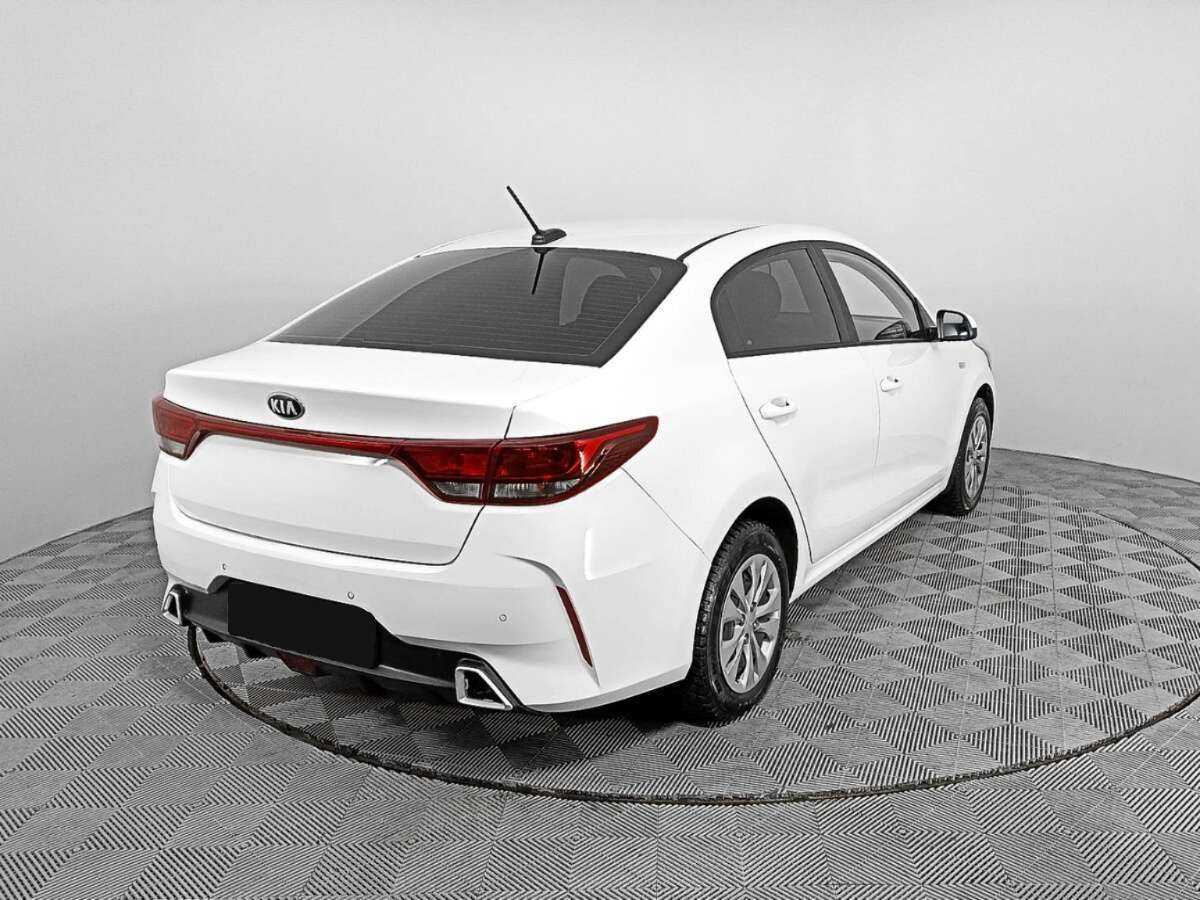 Kia Rio с пробегом — 2021 год. Фото: #4