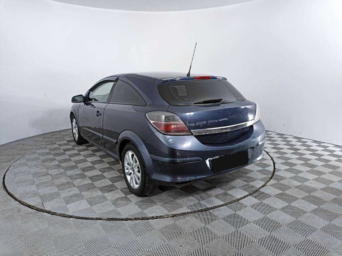 Opel Astra с пробегом — 2008 год. Фото: #6
