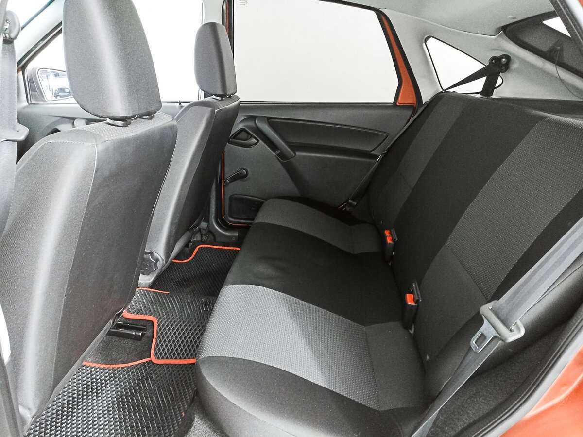 Lada (ВАЗ) Granta с пробегом — 2015 год. Фото: #9