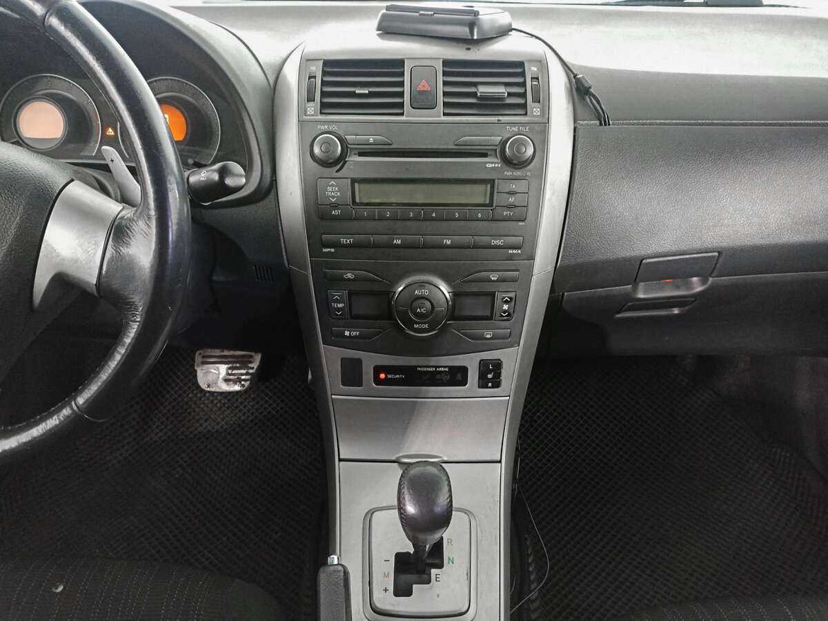 Toyota Corolla с пробегом — 2008 год. Фото: #11