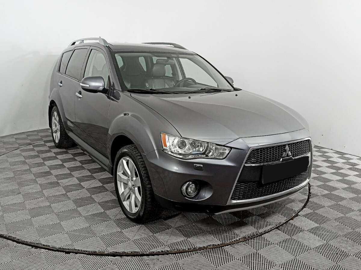 Mitsubishi Outlander с пробегом — 2010 год. Фото: #2