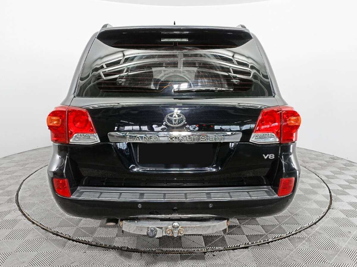 Toyota Land Cruiser с пробегом — 2013 год. Фото: #4