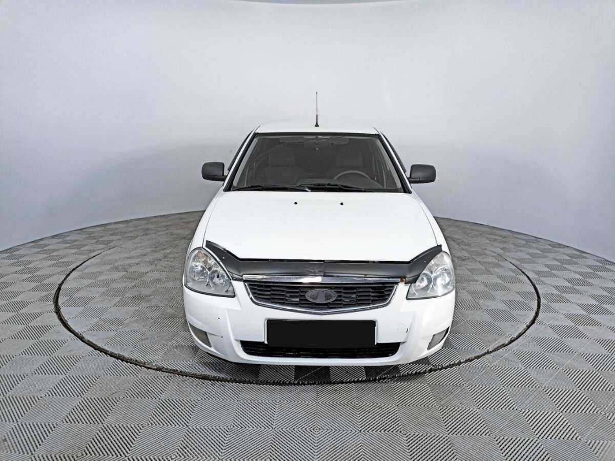 Lada (ВАЗ) Priora с пробегом — 2014 год. Фото: #1