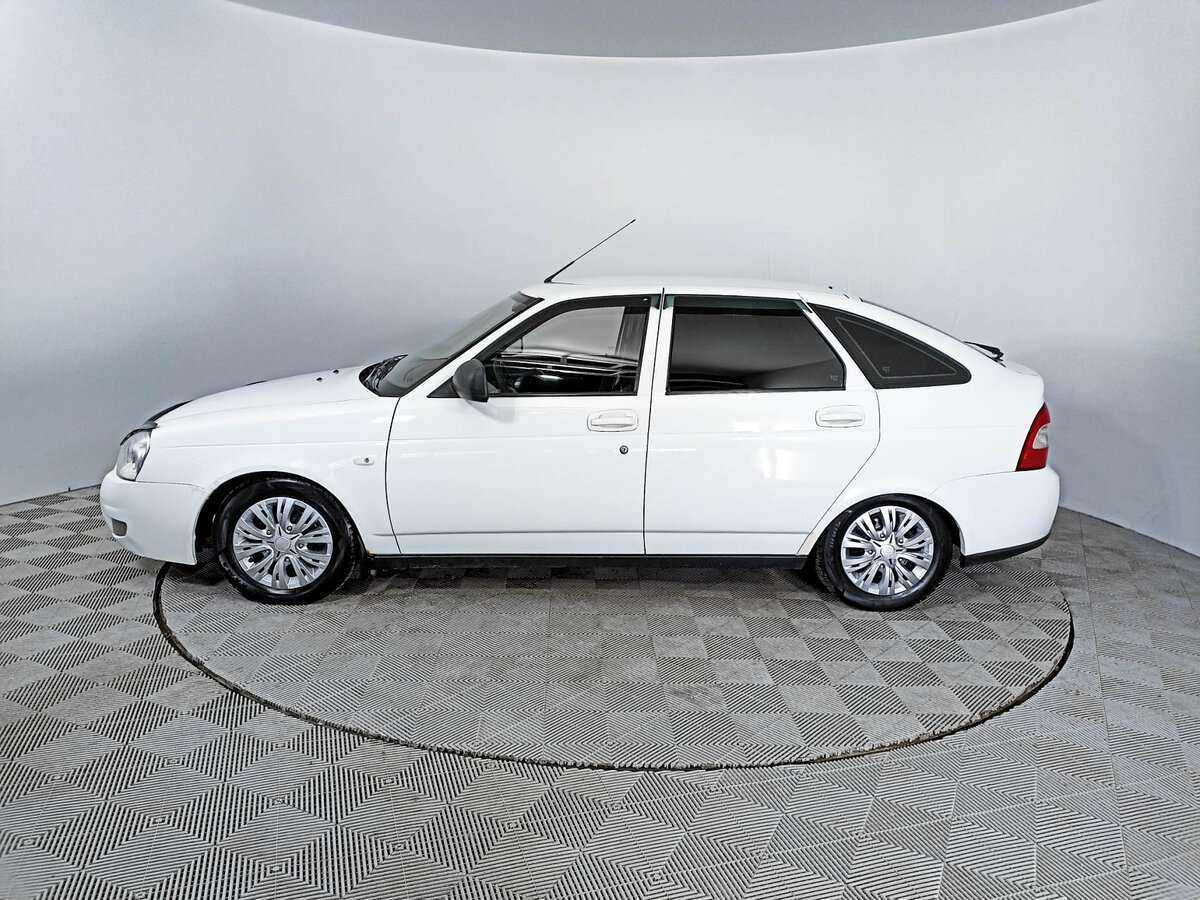 Lada (ВАЗ) Priora с пробегом — 2014 год. Фото: #7