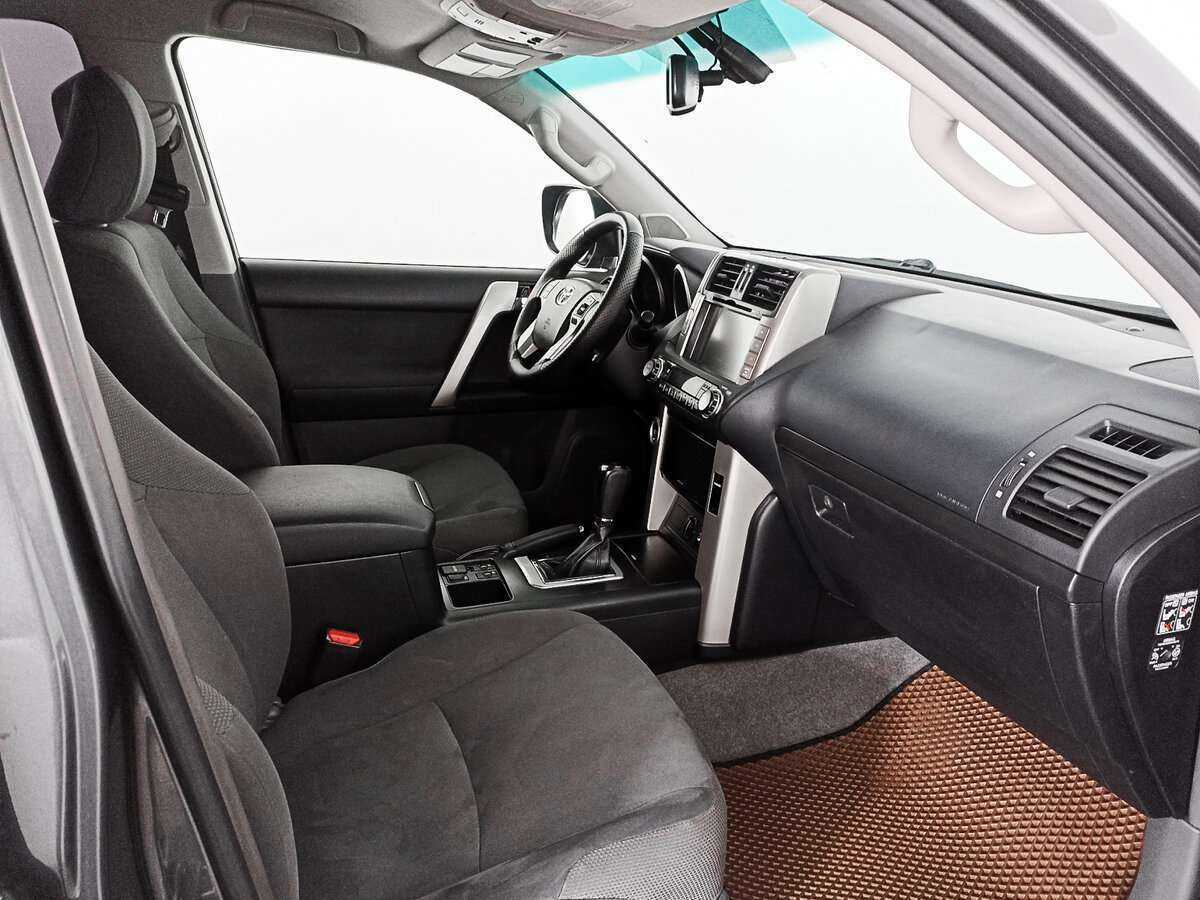 Toyota Land Cruiser Prado с пробегом — 2012 год. Фото: #6