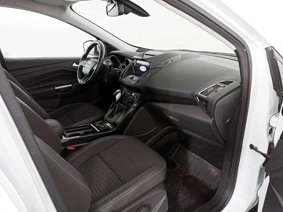 Ford Kuga с пробегом — 2018 год. Фото: #8