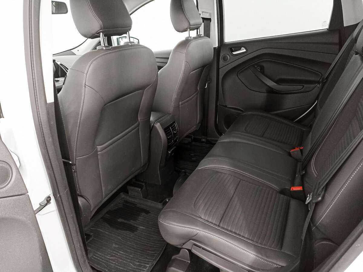 Ford Kuga с пробегом — 2018 год. Фото: #9