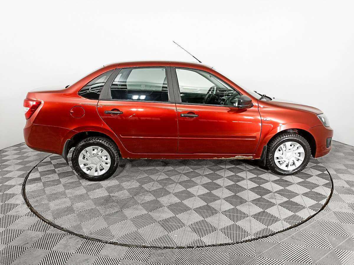 Lada (ВАЗ) Granta с пробегом — 2018 год. Фото: #3