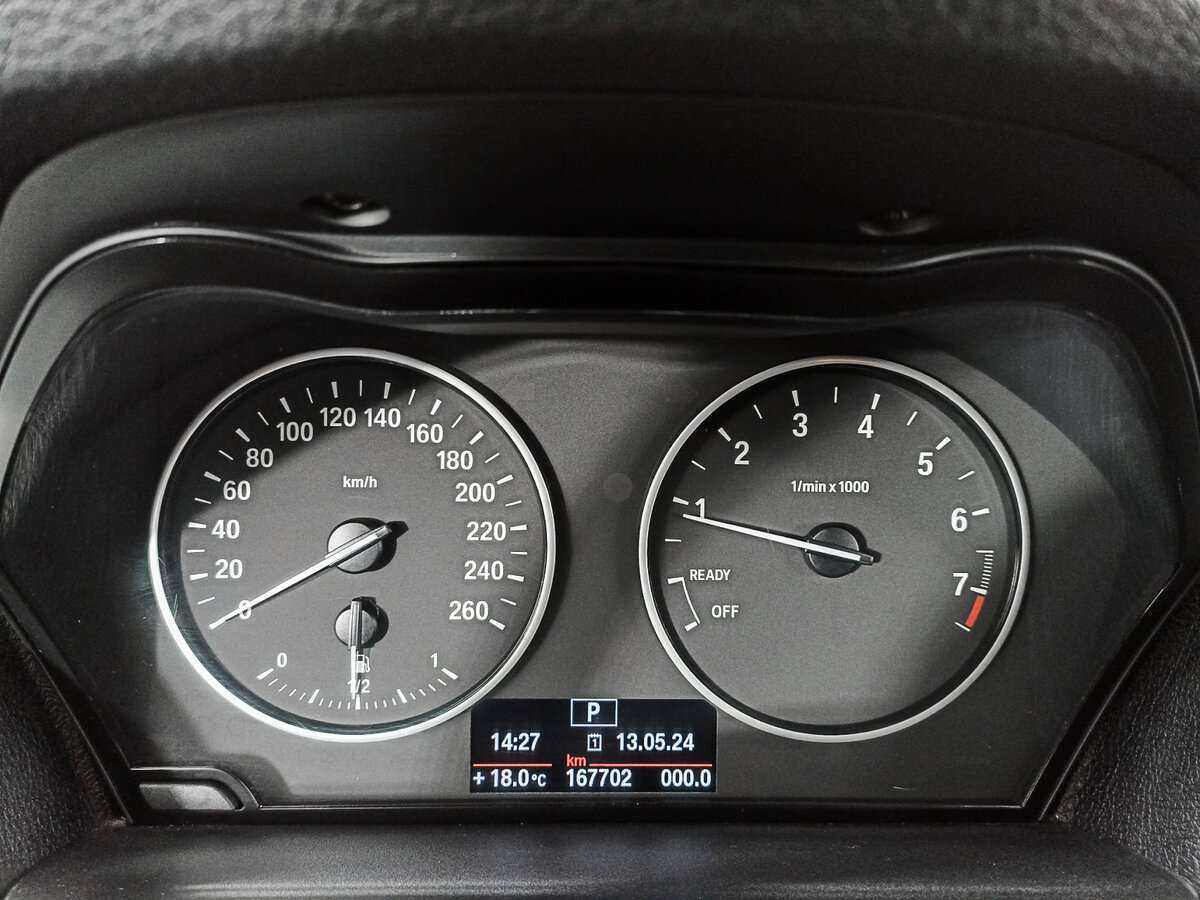 BMW 1 серии с пробегом — 2012 год. Фото: #8