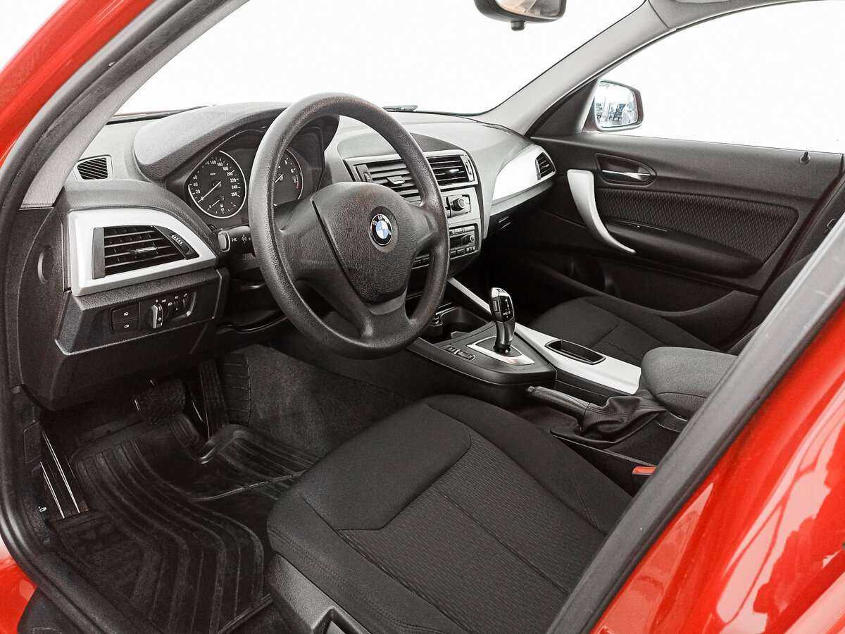 BMW 1 серии с пробегом — 2012 год. Фото: #11