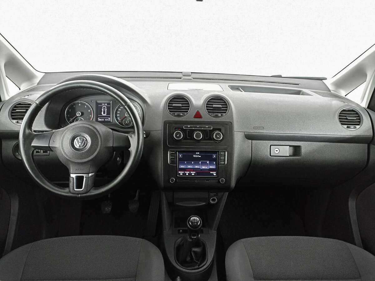 Volkswagen Caddy с пробегом — 2013 год. Фото: #9