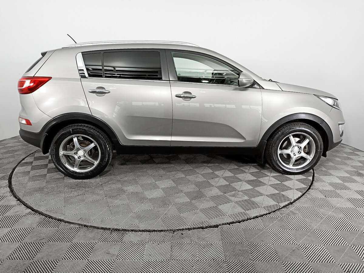 Kia Sportage с пробегом — 2011 год. Фото: #3