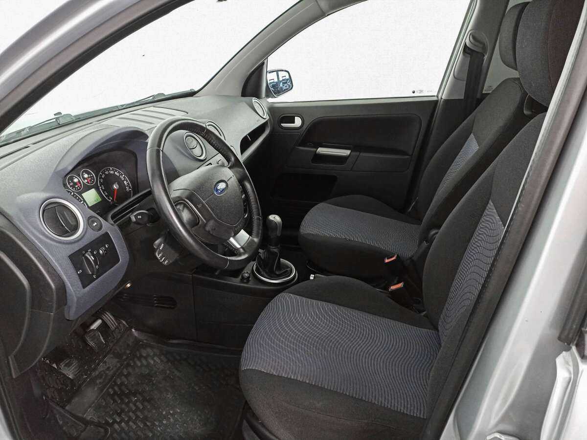 Ford Fusion с пробегом — 2008 год. Фото: #13