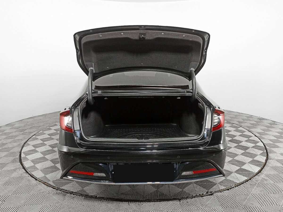 Hyundai Sonata с пробегом — 2019 год. Фото: #9