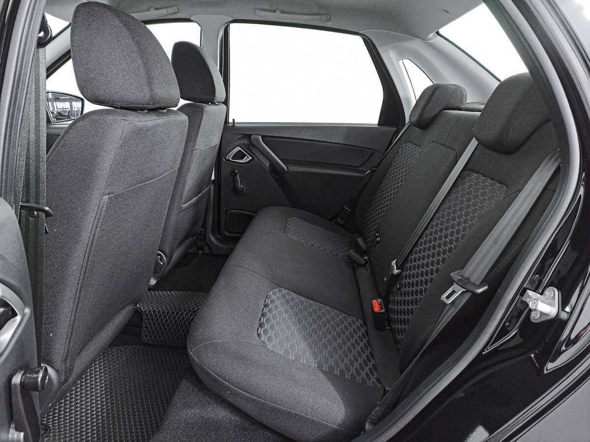 Lada (ВАЗ) Granta с пробегом — 2024 год. Фото: #9