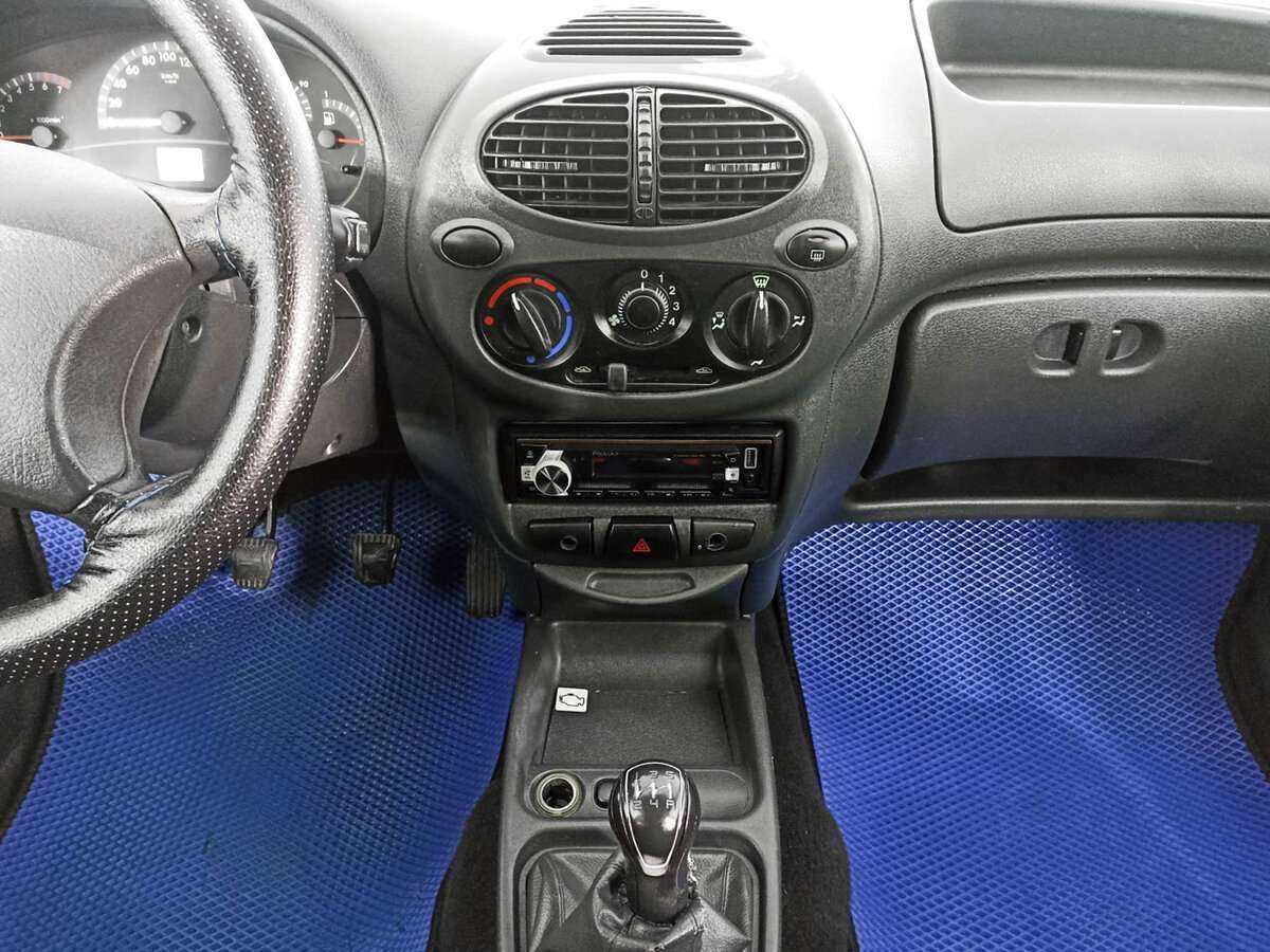 Lada (ВАЗ) Kalina с пробегом — 2013 год. Фото: #11