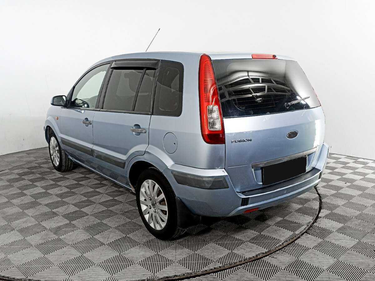 Ford Fusion с пробегом — 2008 год. Фото: #6