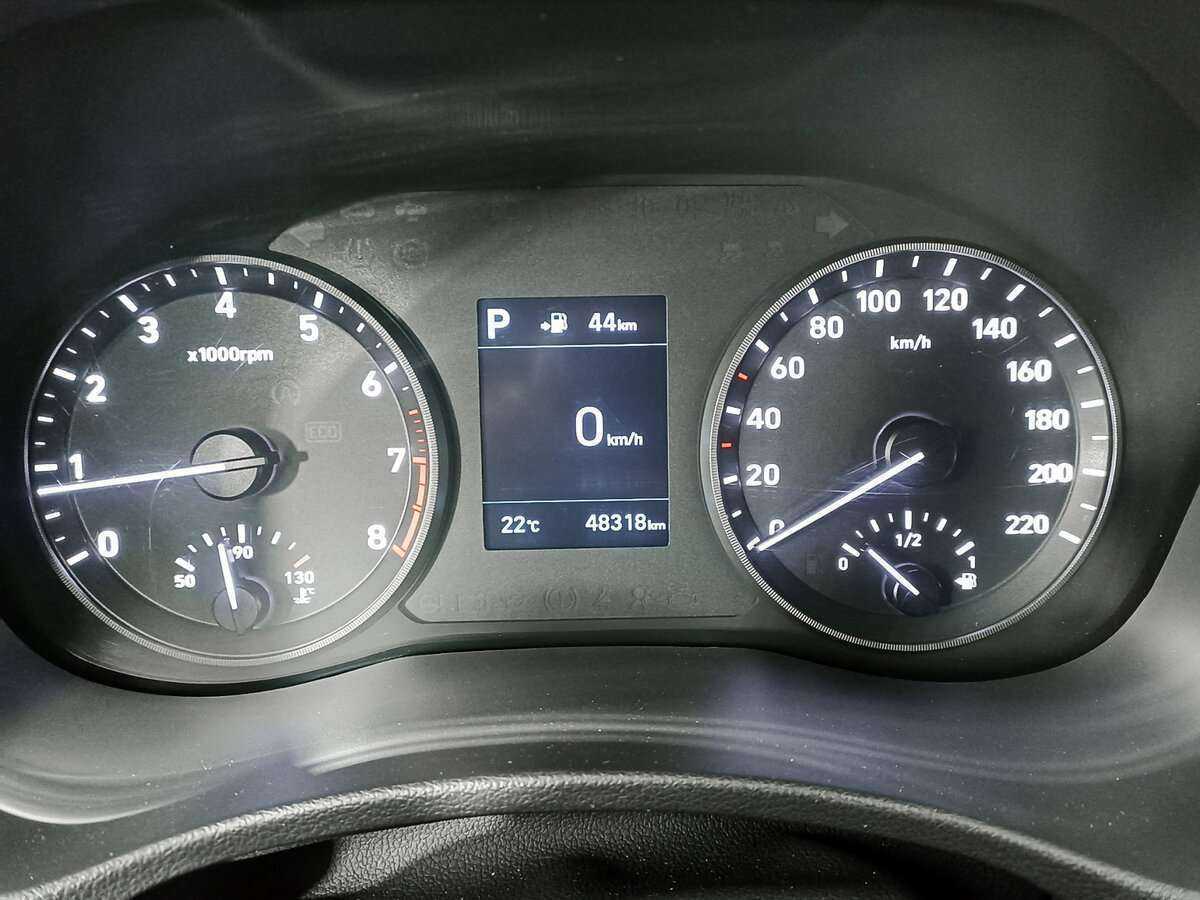 Hyundai Solaris с пробегом — 2017 год. Фото: #12