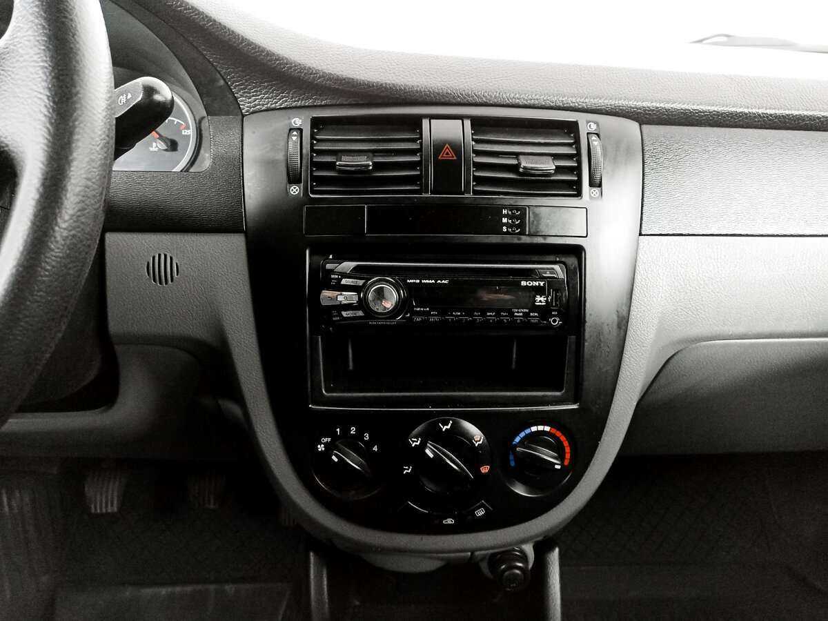 Chevrolet Lacetti с пробегом — 2009 год. Фото: #12