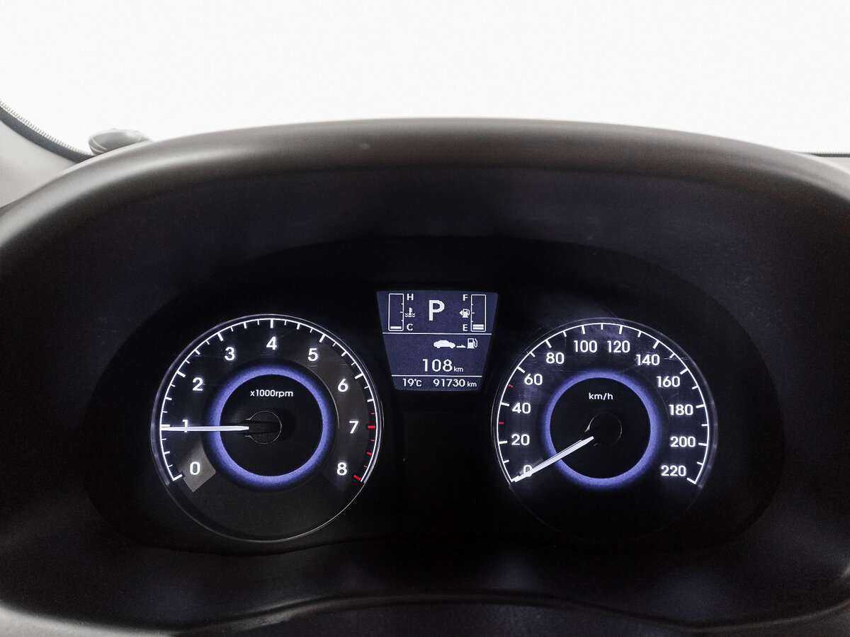 Hyundai Solaris с пробегом — 2016 год. Фото: #9