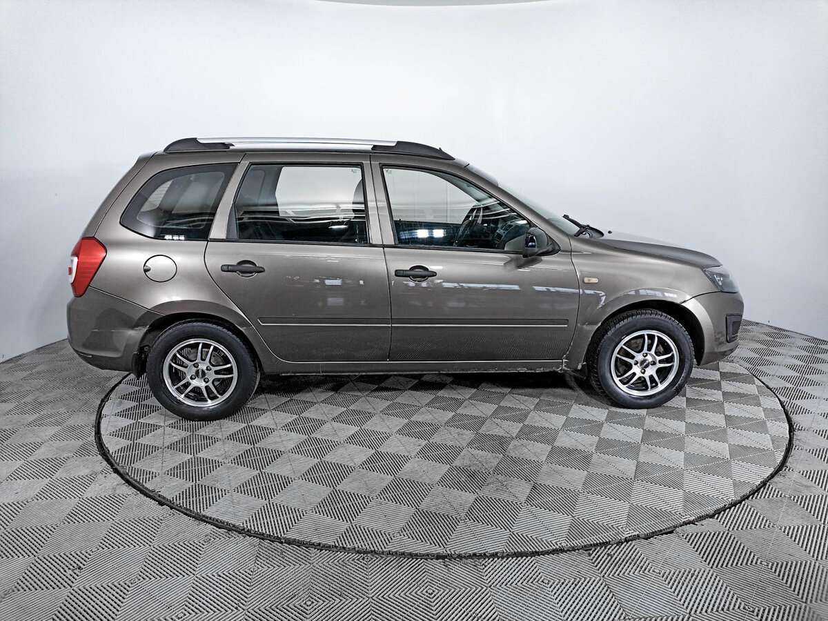 Lada (ВАЗ) Kalina с пробегом — 2015 год. Фото: #3