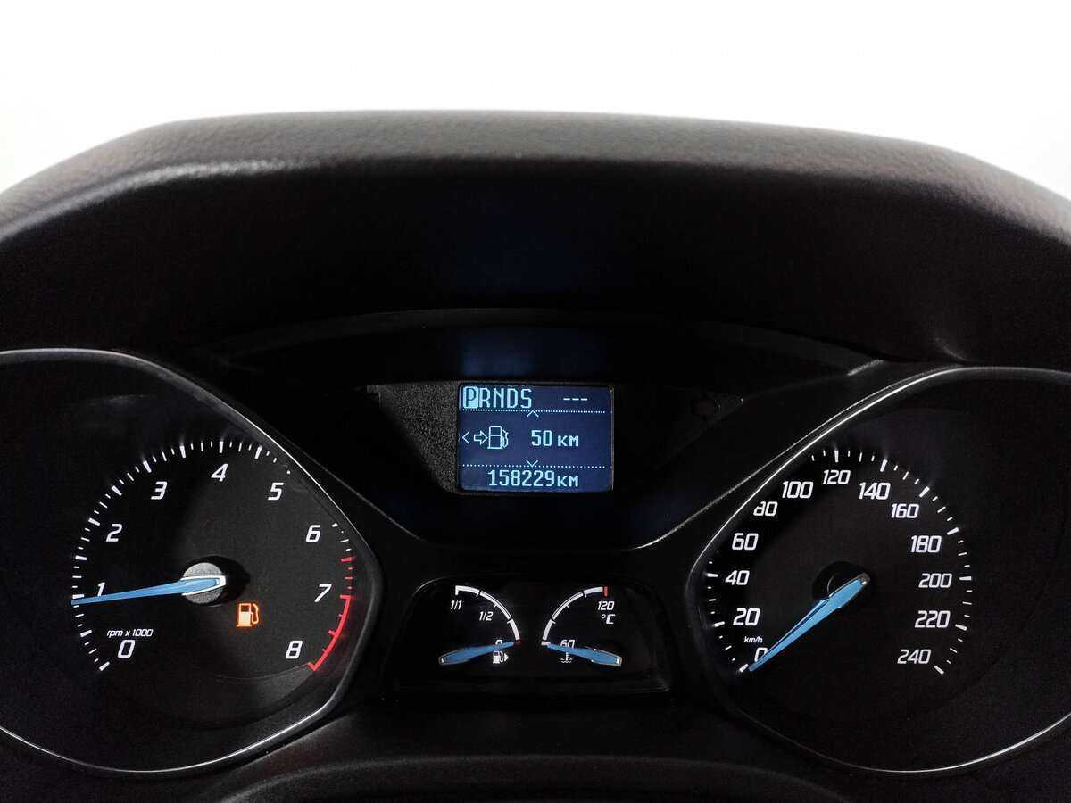 Ford Focus с пробегом — 2011 год. Фото: #10