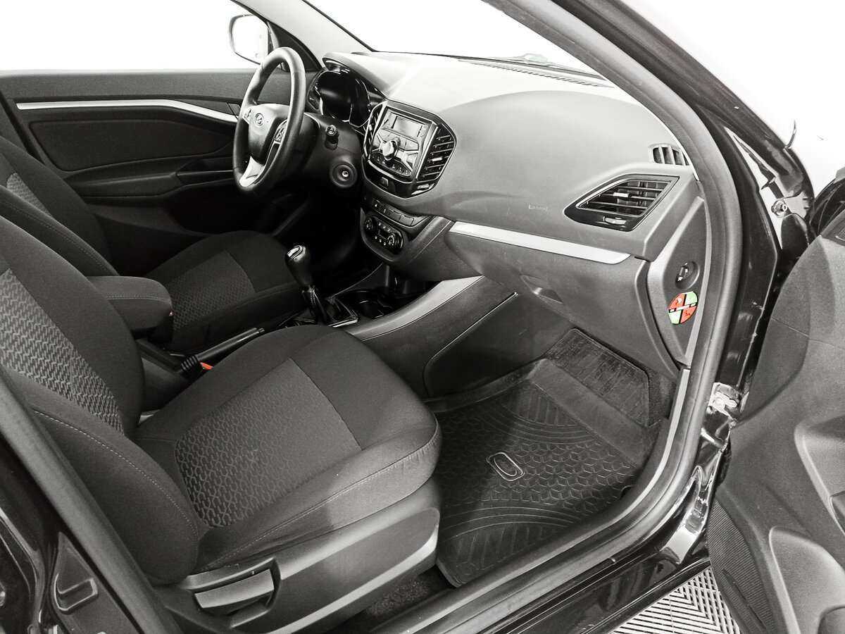 Lada (ВАЗ) Vesta с пробегом — 2019 год. Фото: #8