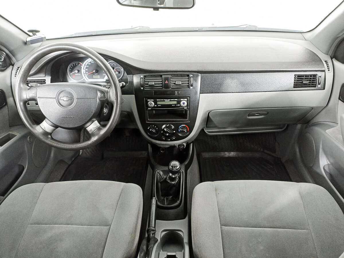 Chevrolet Lacetti с пробегом — 2006 год. Фото: #11