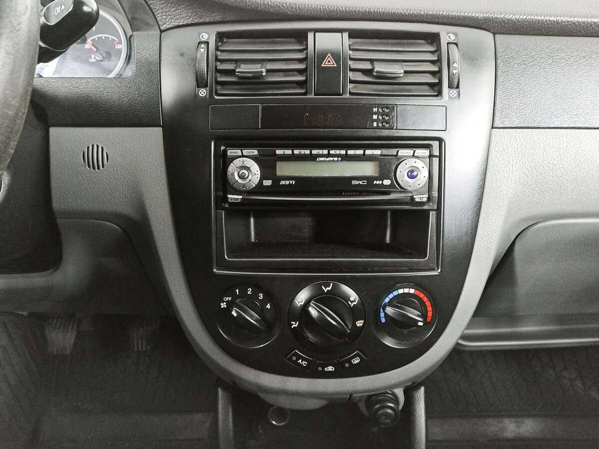 Chevrolet Lacetti с пробегом — 2006 год. Фото: #12