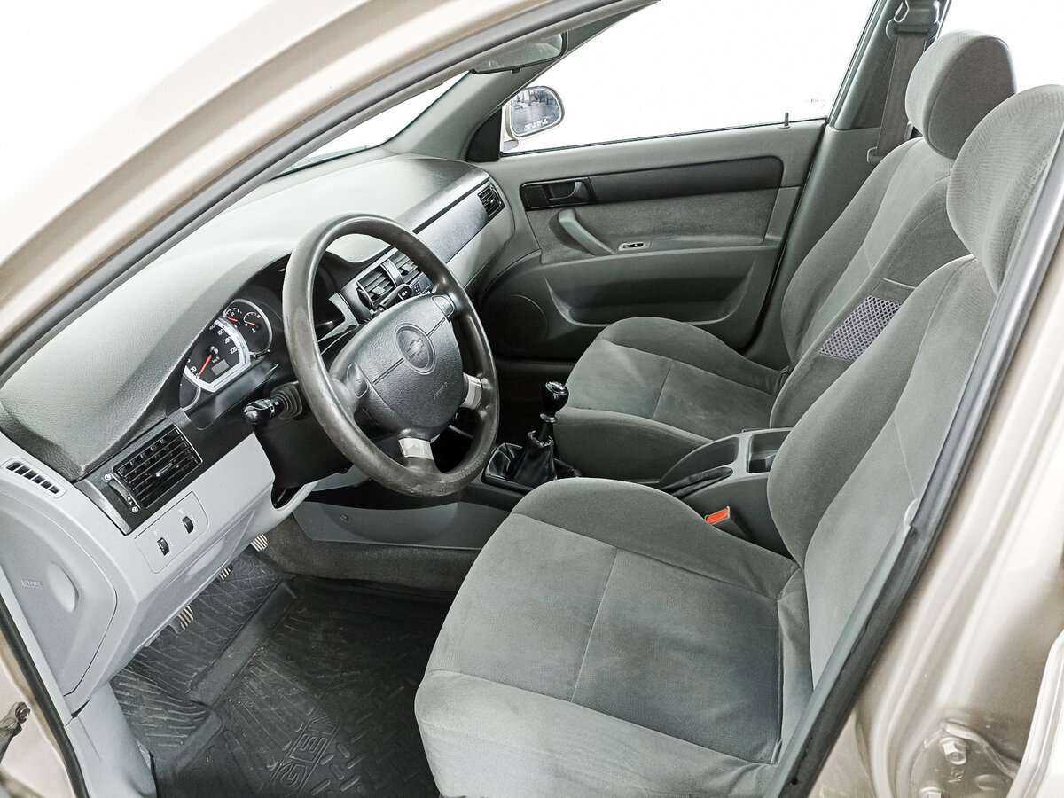 Chevrolet Lacetti с пробегом — 2006 год. Фото: #13